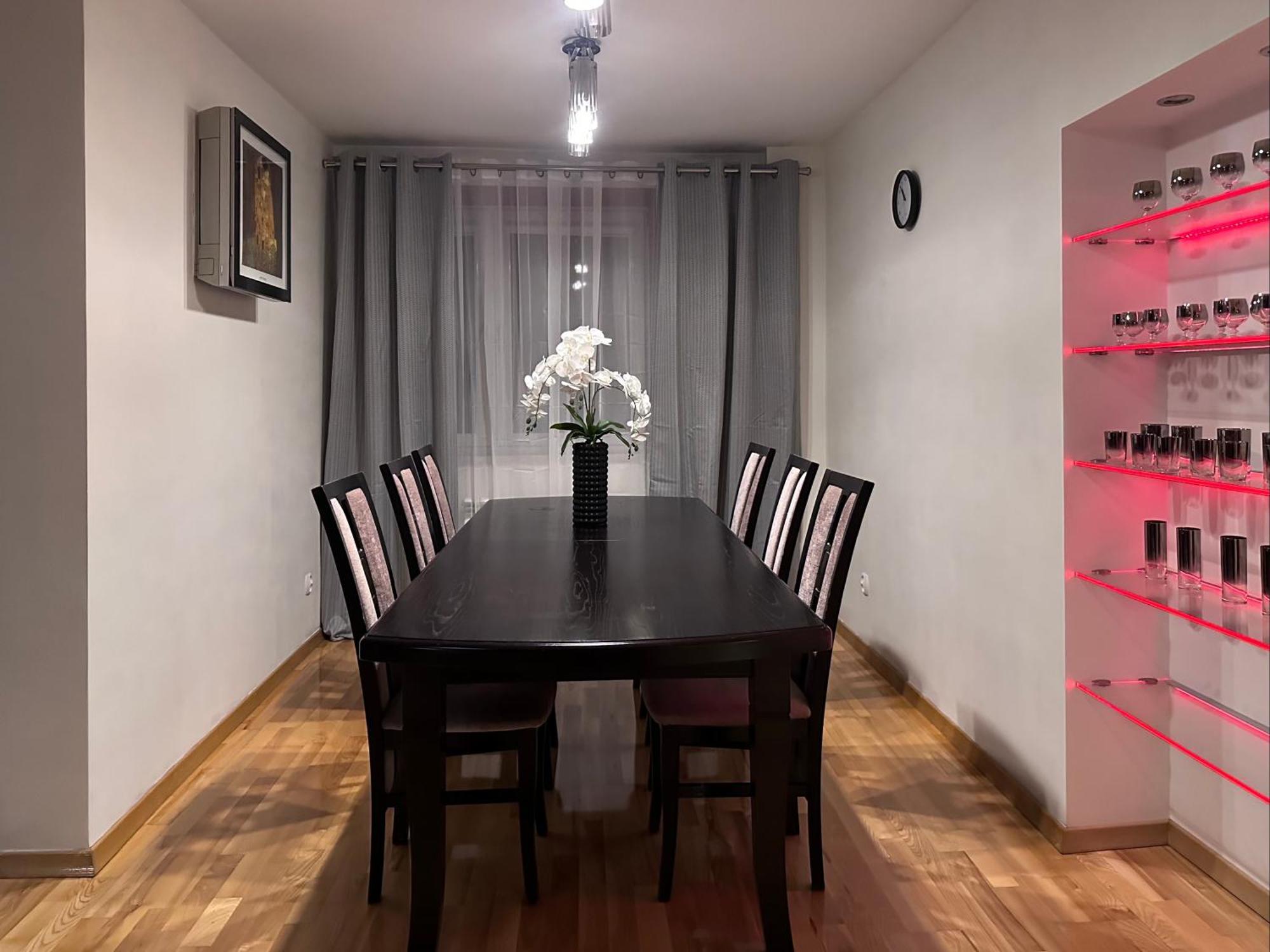 Large, Luxury Condo With Sauna Перемишль Екстер'єр фото